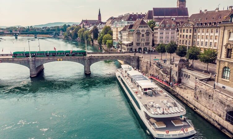 Boat trips on the Rhein